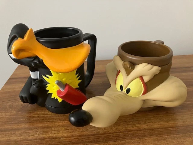 VINTAGE 1990S SET of Looney Tunes 3D Mugs 5 X Collectable Cups